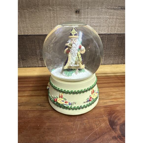 The International Santa Claus Collection St. Nicholas Greece Snowglobe In Box - Picture 1 of 8